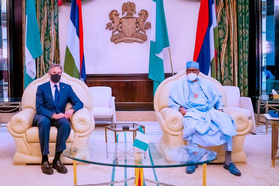 PRESIDENT BUHARI SIGNS CLIMATE CHANGE, AMCON (AMENDMENT) BILLS INTO LAW