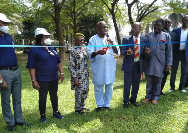 Julius Berger Abumet Shares Love at Christmas, Donates food and treated Mosquito Nets to the Less-Privileged in Abuja