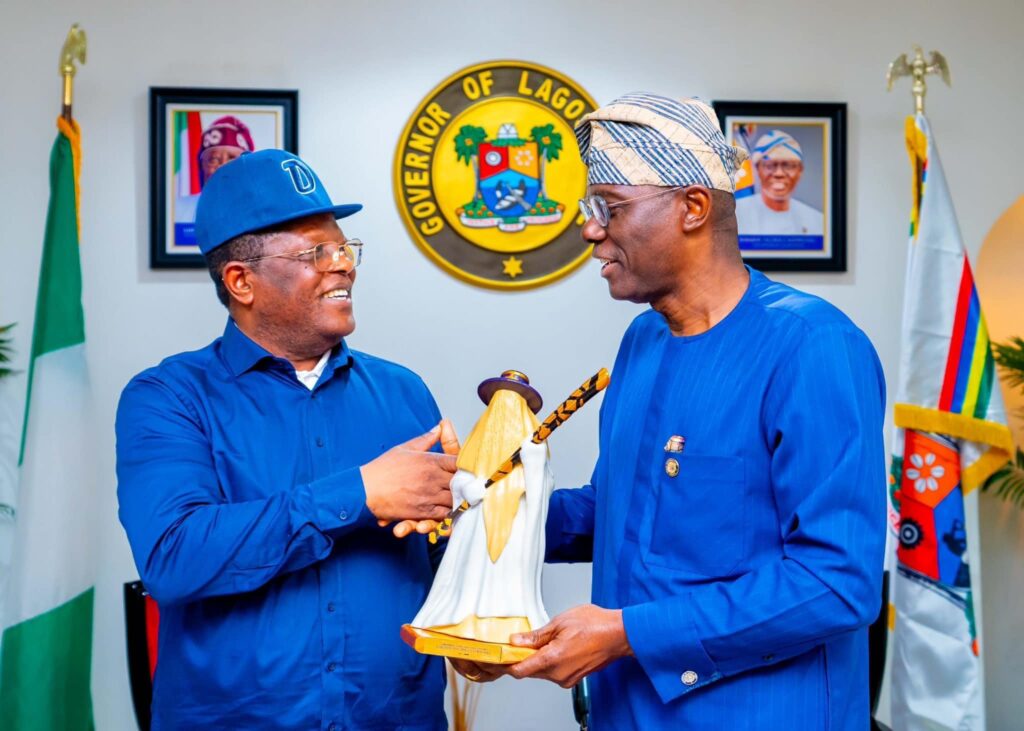 SANWO-OLU ORDERS CLEANUP ALONG LAGOS RED LINE CORRIDOR, AS RAIL PROJECT RACES TO COMPLETION